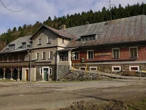 Horská bouda Čihalka – tradiční ubytování v klidné časti Olešnice