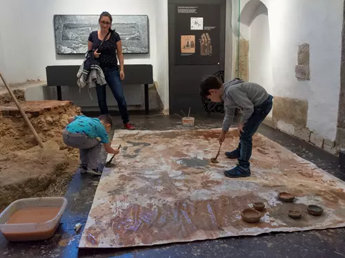 Mezinárodní den archeologie na teplickém zámku