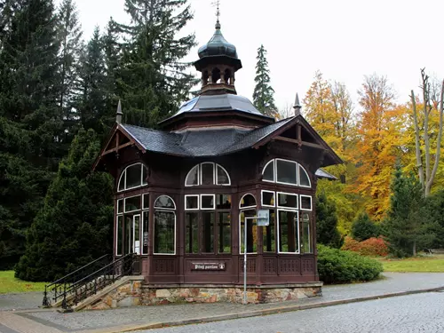 Pitný pavilon v Karlově Studánce