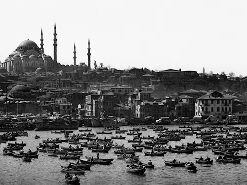 © Ara Güler, Gold Horn, Istanbul, 1962