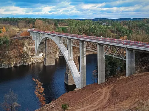 Schwarzenberský most u Červené nad Vltavou – železniční most přes Orlík