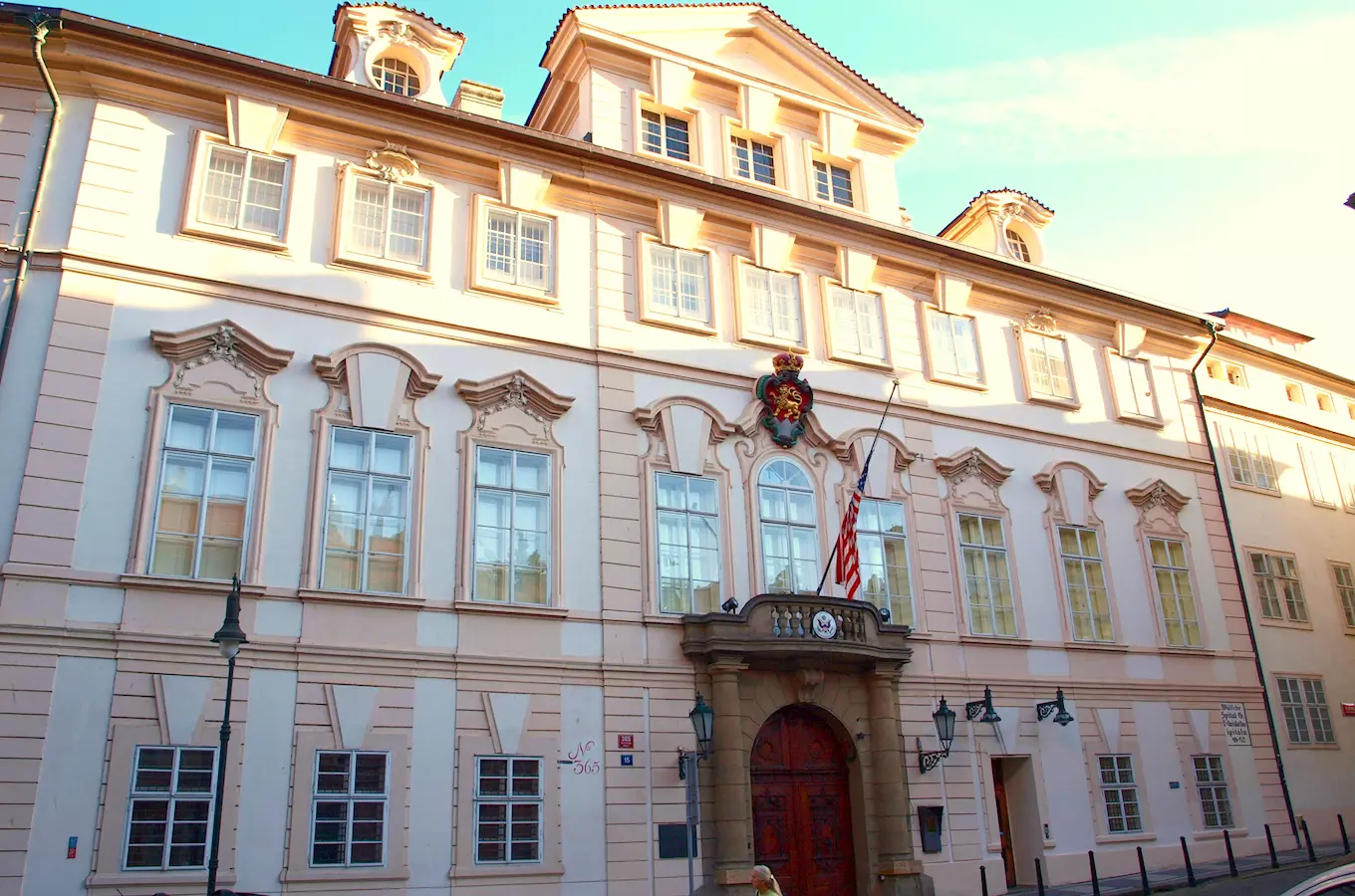 Schönbornský palác – sídlo Velvyslanectví Spojených států amerických 