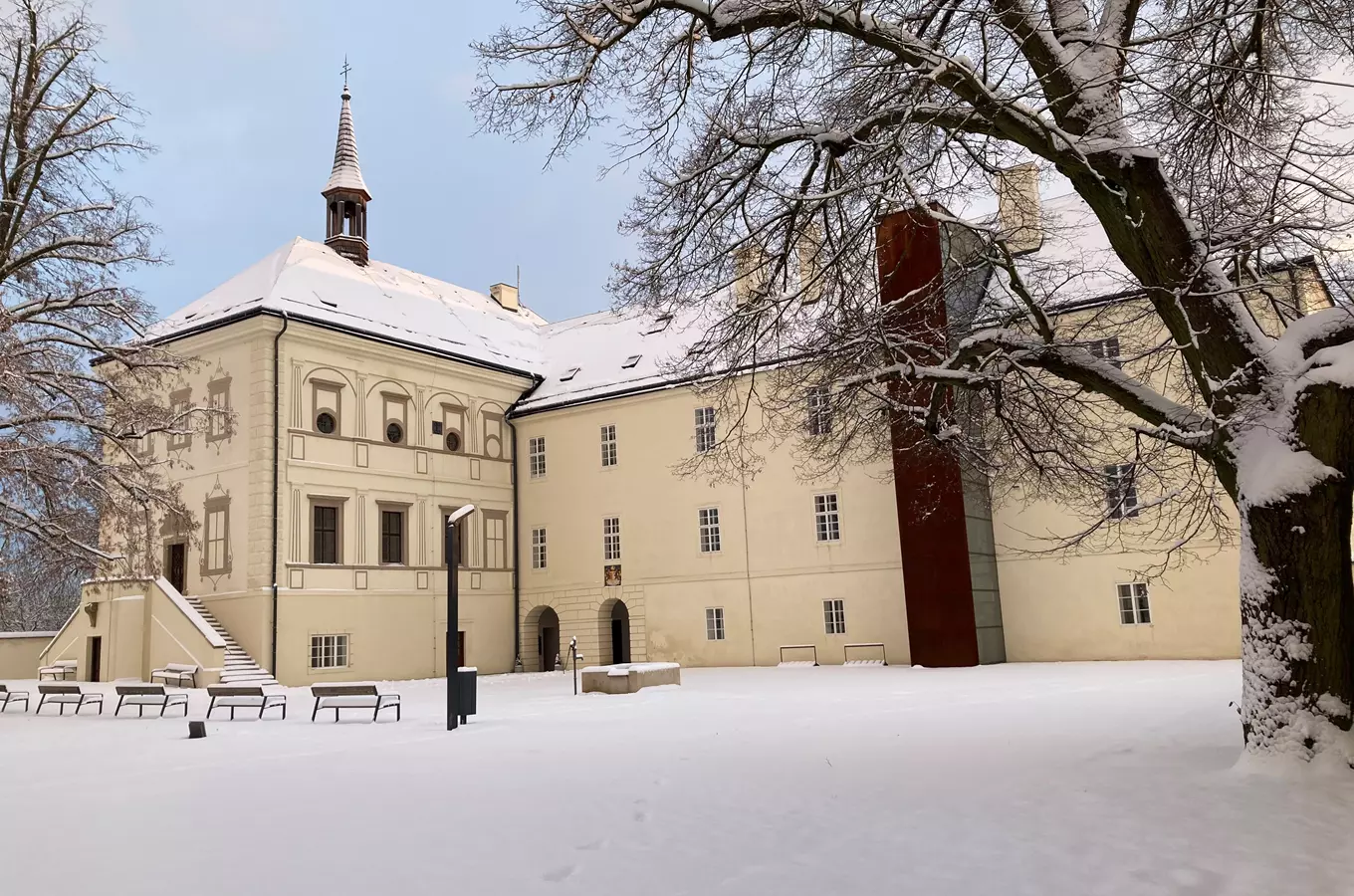 Prohlídky zámku Svijany zdarma a vánoční kvíz pro děti