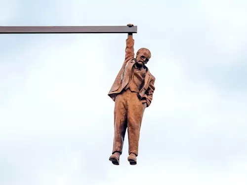 Výlet za provokativními sochami Davida Černého