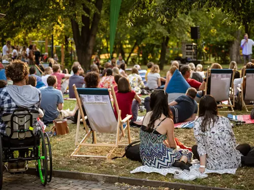 Sejdeme se na zahradě v Centru Paraple – malý kulturní festival