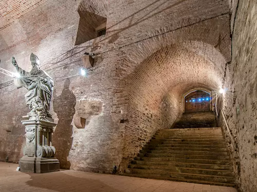 Kasematy na Vyšehradě se sálem Gorlice – objevte tajuplné vyšehradské podzemí