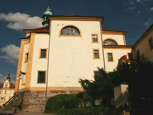 Kostel sv. Anny v Benešove