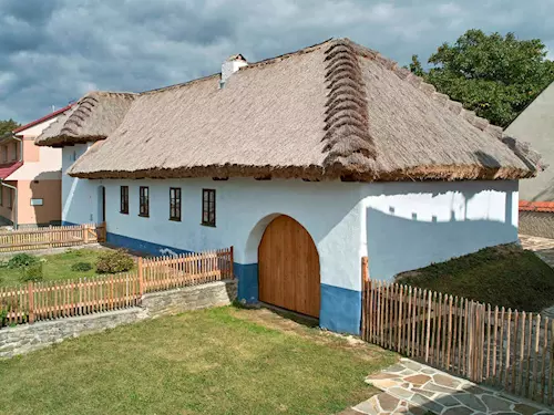 Muzeum tradičního bydlení a perleťářství v Senetářově 