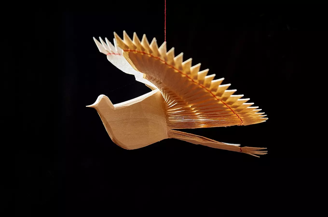 Hornoplánská holubička – tradiční řezbářský výrobek ze Šumavy