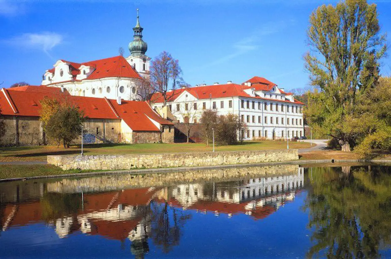 Hotel Adalbert a Klášterní šenk v Břevnovském klášteře