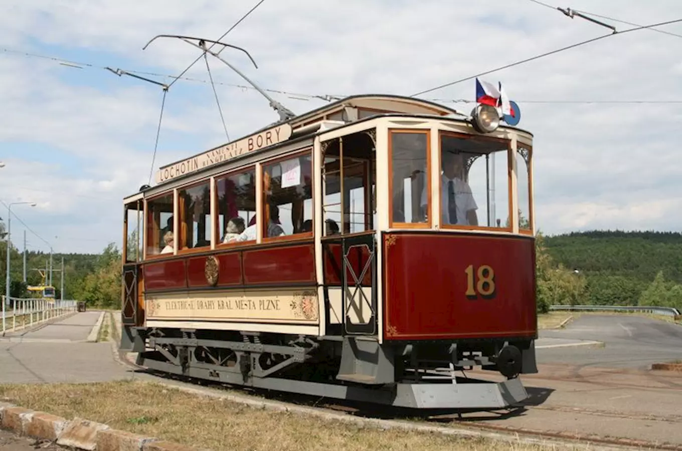 Nejstarší provozuschopná tramvaj – tramvaj "primátorský vůz" v Plzni