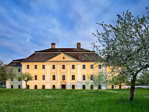 Dny otevřených zahrad na zámku Žďár nad Sázavou