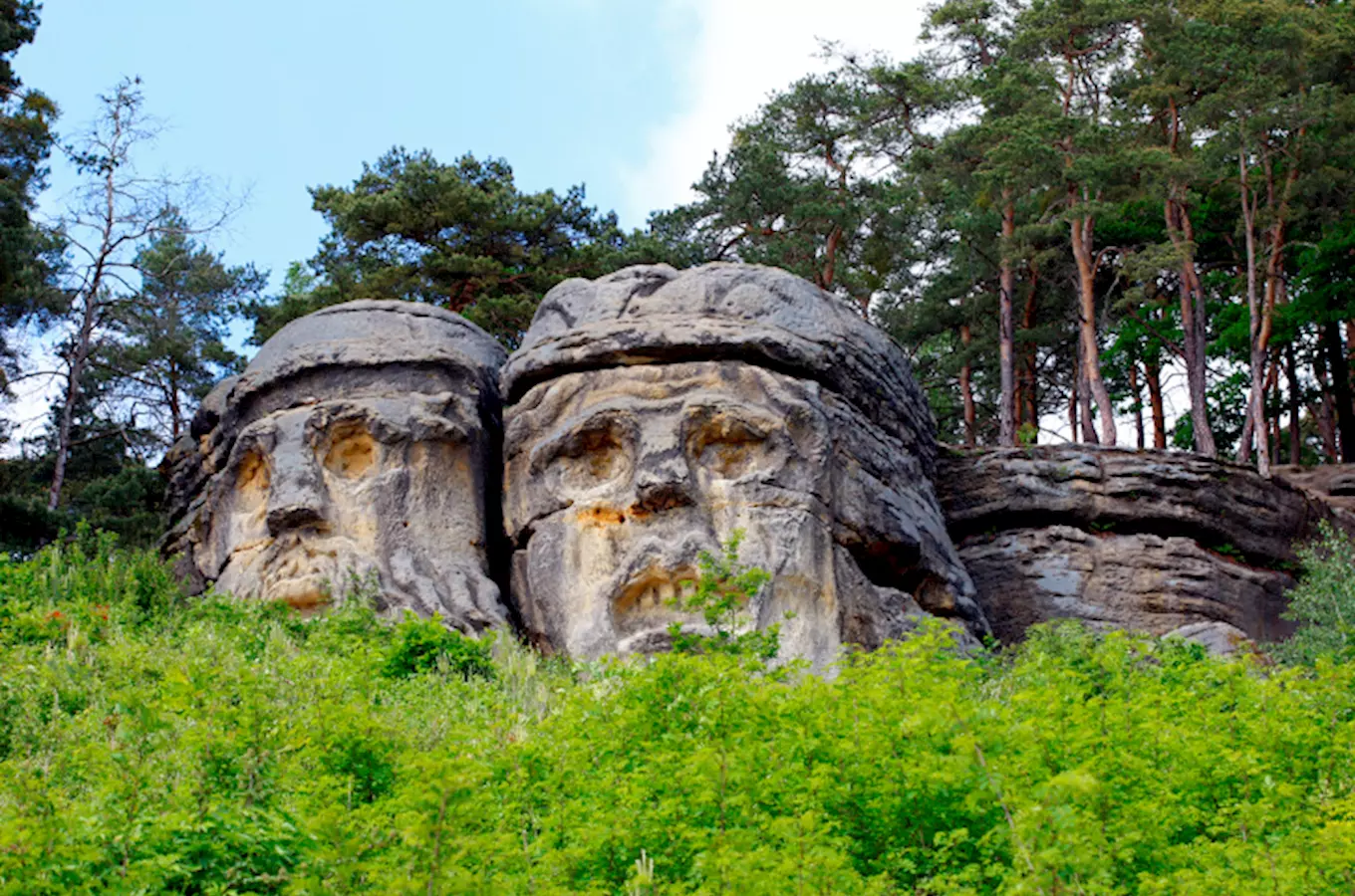 Čertovy hlavy – monumentální skulptury Václava Levého