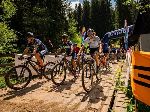 Bike Valachy Bílá láká do sedla! Zazávodí si i rodinné týmy