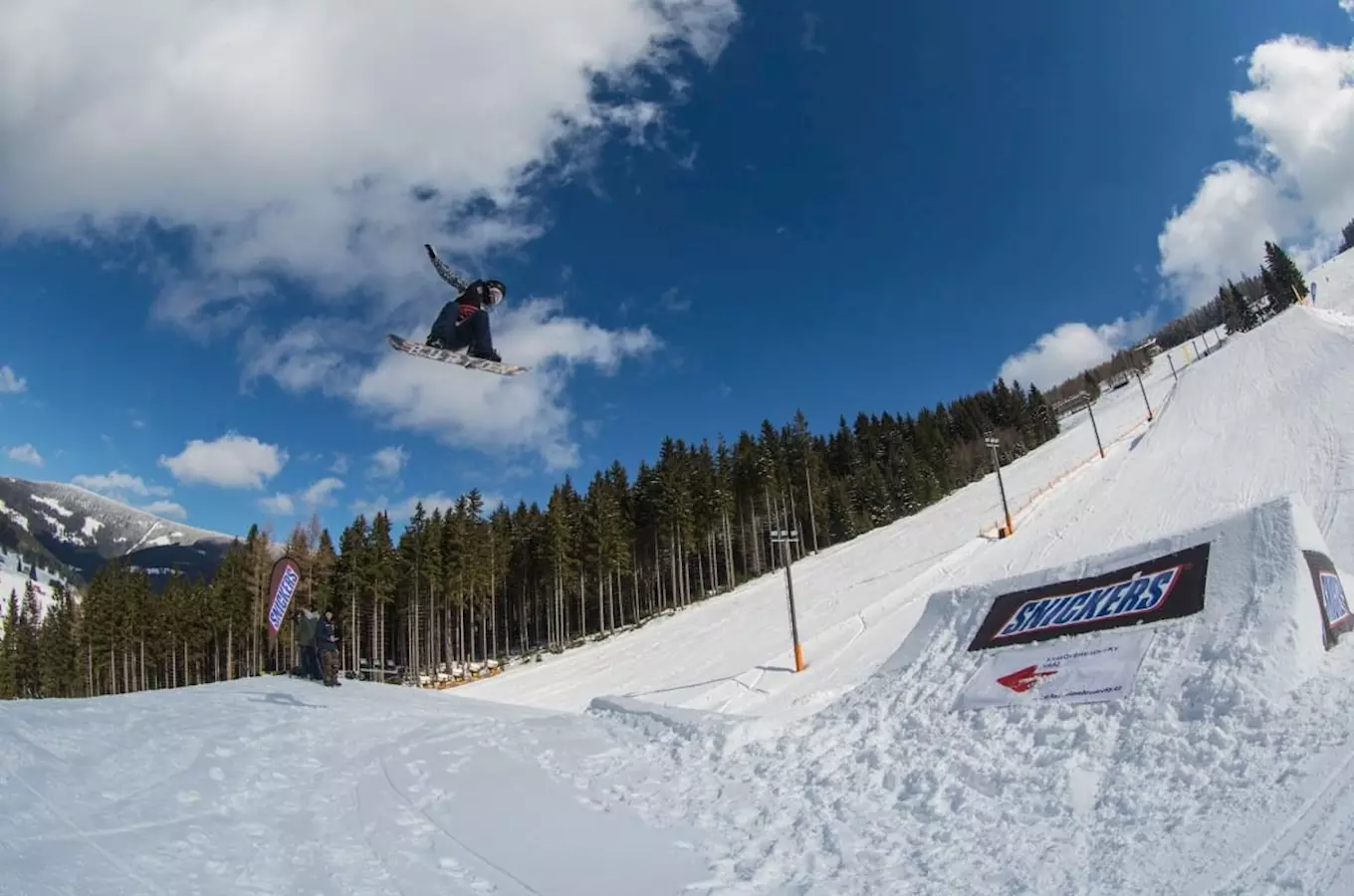 Pec pod Sněžkou bude o víkendu hostit Evropský pohár ve snowboardingu