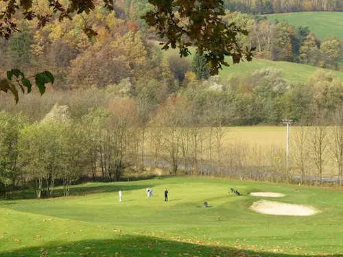 Dokonalé spojení golfu a relaxace – Golf Club a Lázně Kostelec u Zlína