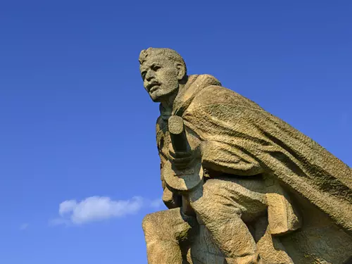 Národní památník II. světové války v Hrabyni, kudy z nudy