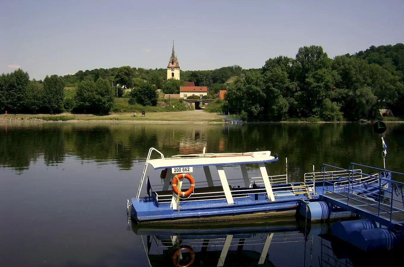 Přívoz Malé Žernoseky – Velké Žernoseky