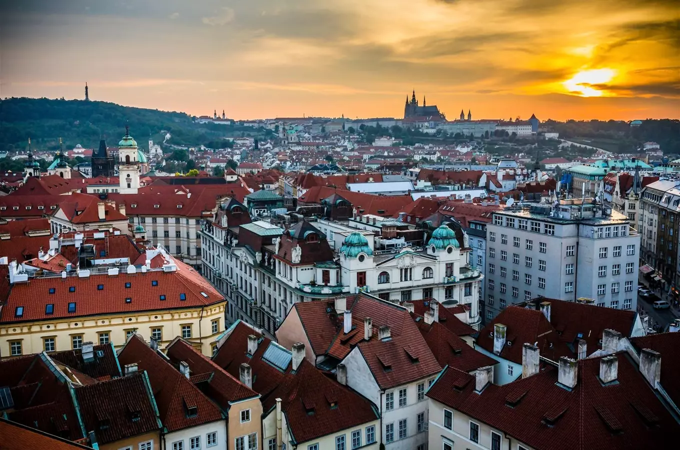 Vycházka ve znamení kružidla a úhelníku.