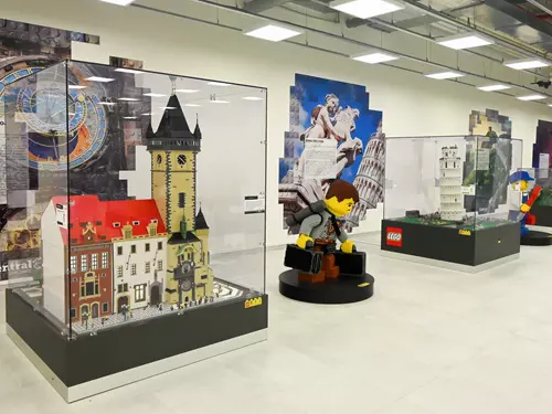 Výstava obřích staveb Lego