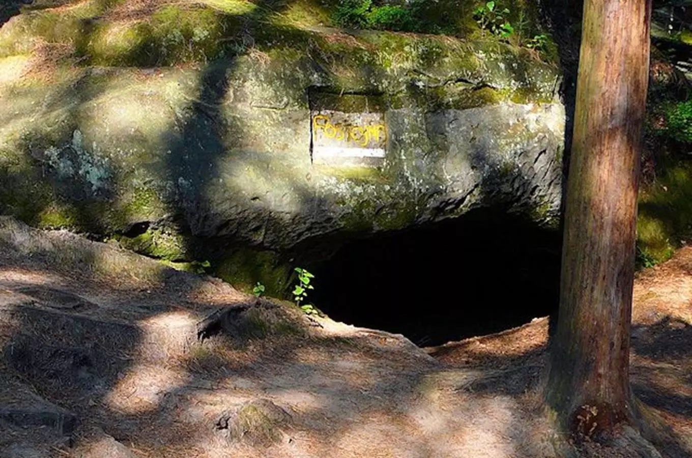 #světovéČesko a jeskyně Postojna: největší jeskyně Českého ráje, kam se leze po čtyřech