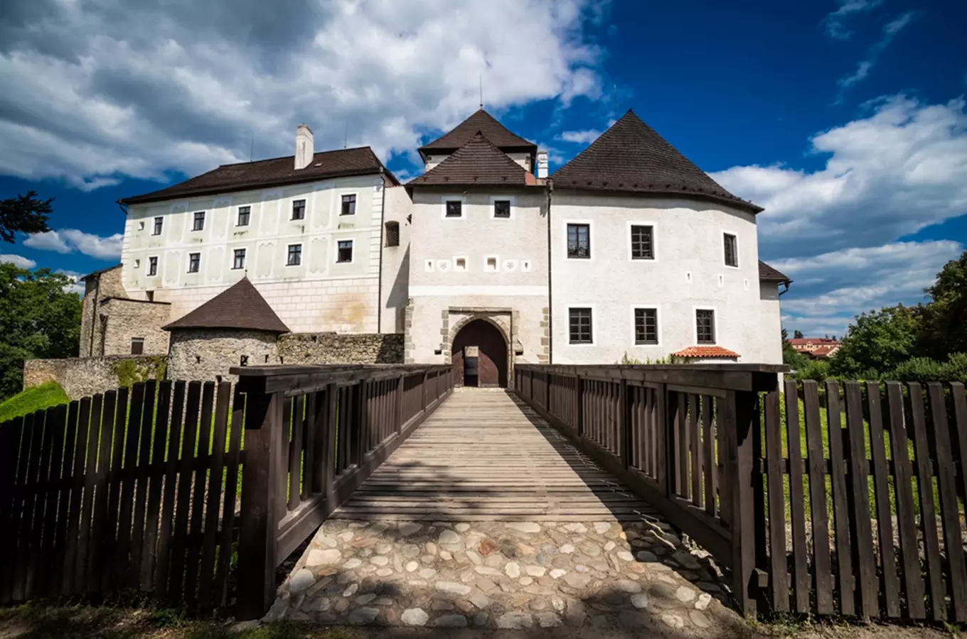 Přehled nejzajímavějších akcí na hradech, zámcích a dalších zajímavých místech pro výlety mimo sezón