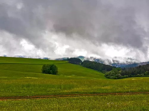 Klášterní krajina z cyklu Monastýrování – klášter Plasy