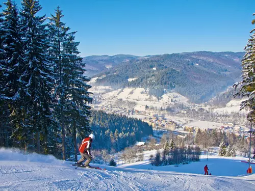 Skiareál Karolinka – lyžování nejen pro náročné v srdci Valašska