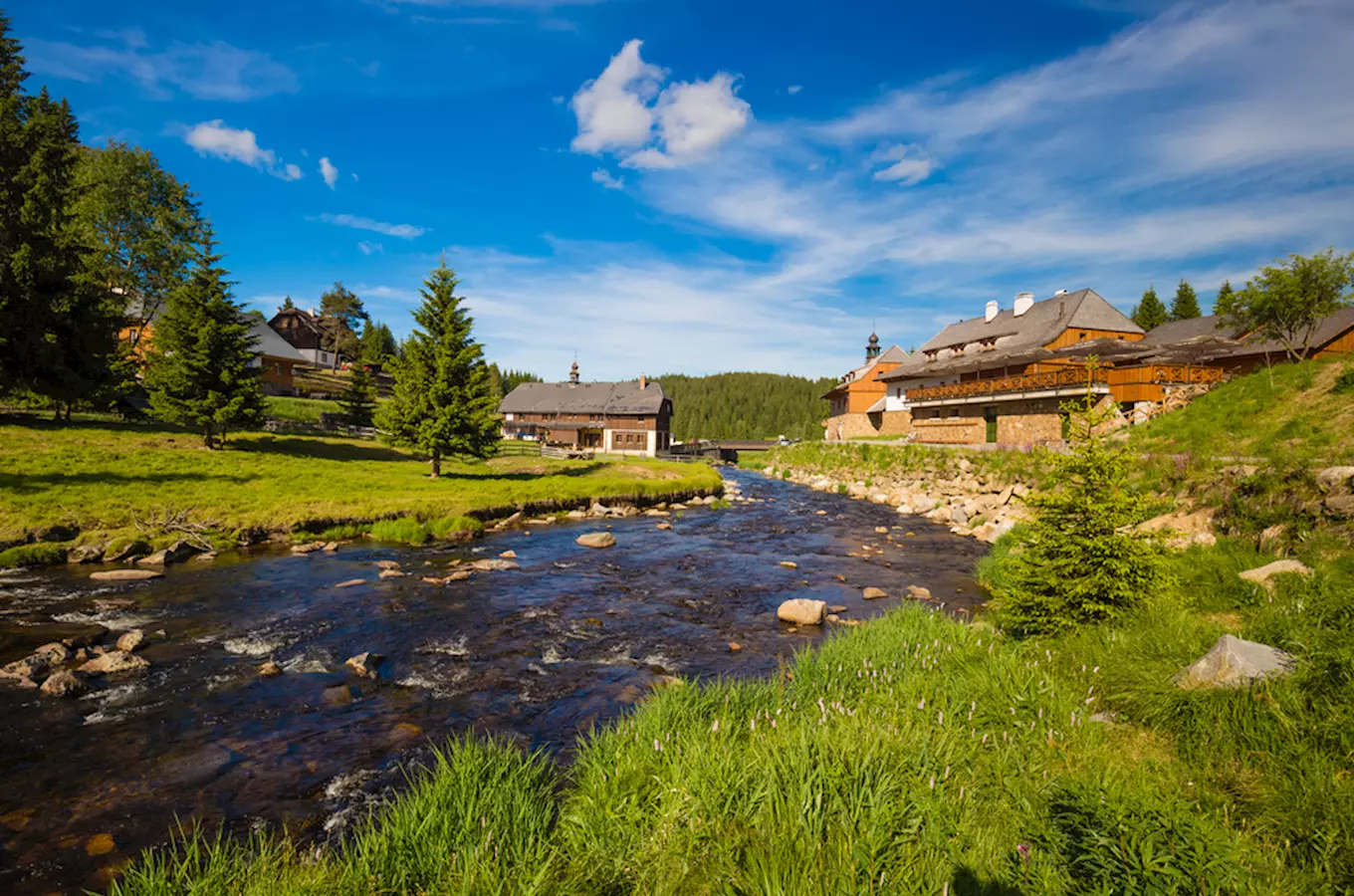 Modrava – Šumava, slatě a horský klid – Kudy z nudy