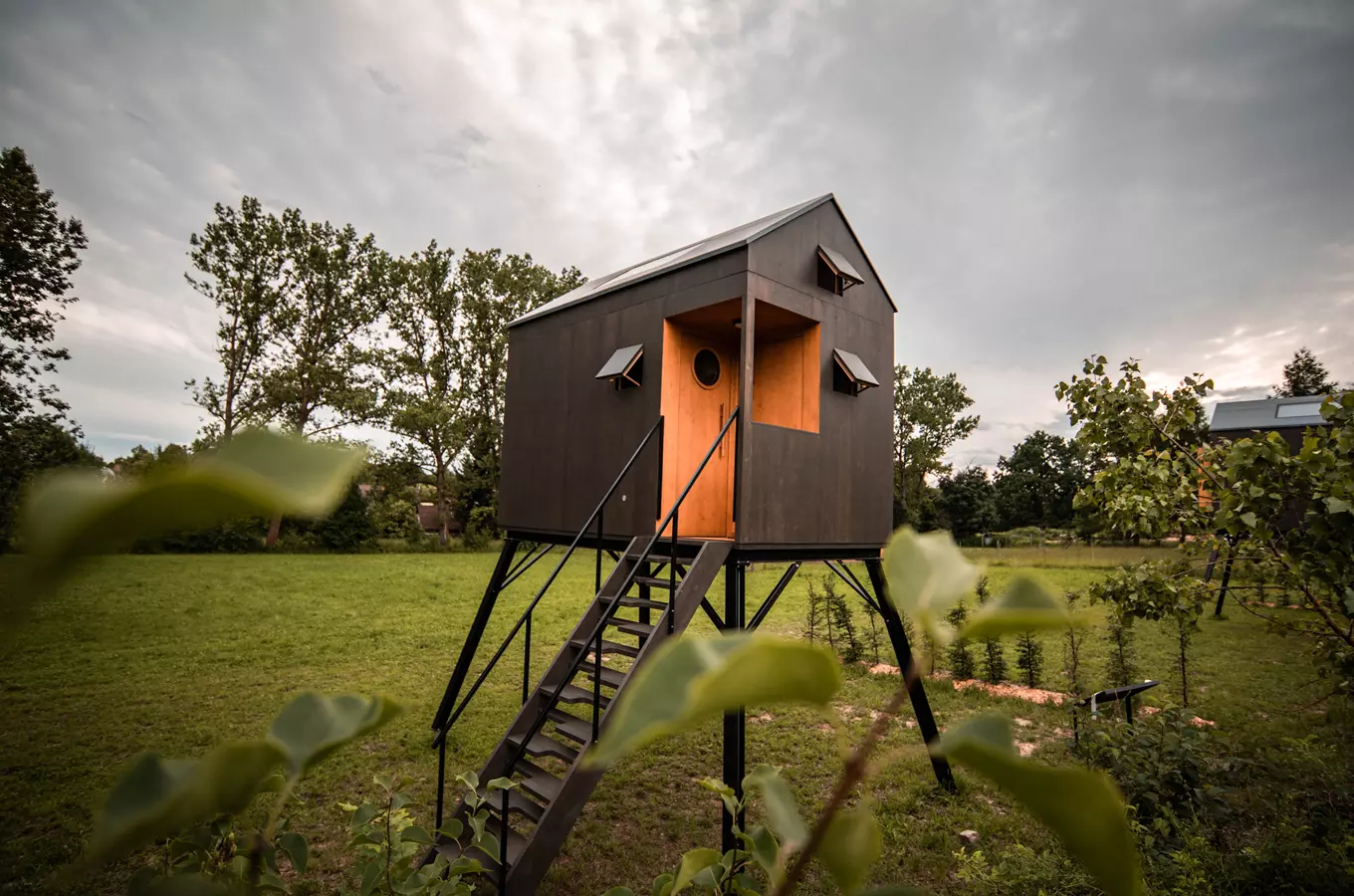 Glamping – ubytovací posedy Panský dvůr Telč