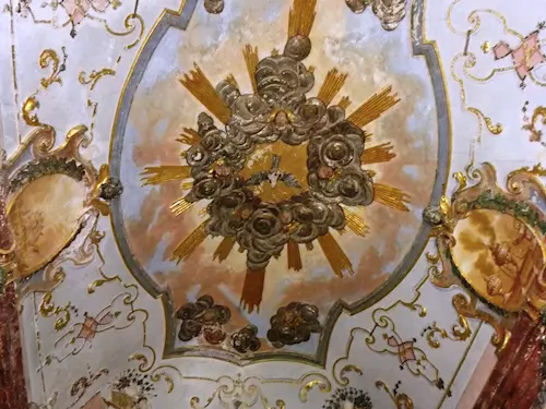 Strop zámecké barokní kaple