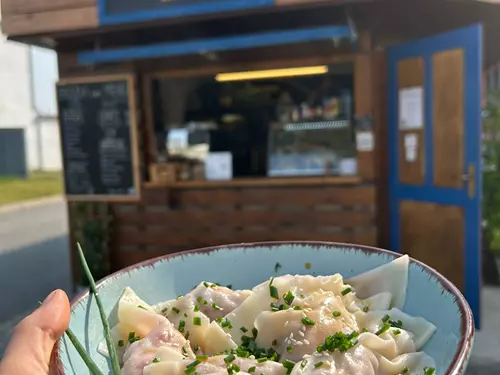 Bouda kafe v Berouně
