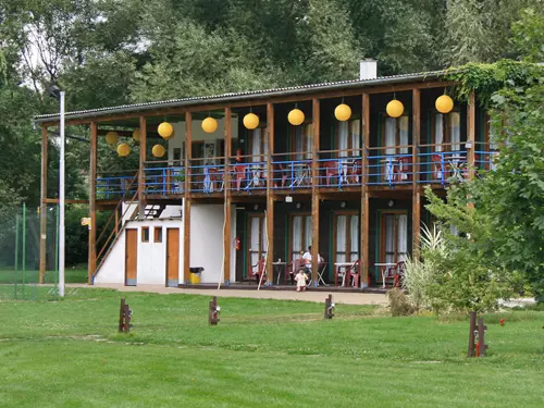Camp & hotel Lávka Skochovice