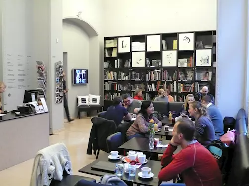kavárna - Leica Gallery Café