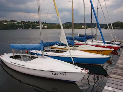 Flotila lodí Jachtarské školy Brno