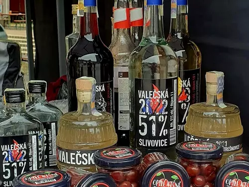 Prohlídky historických sklepení Valečské pálenice s degustací