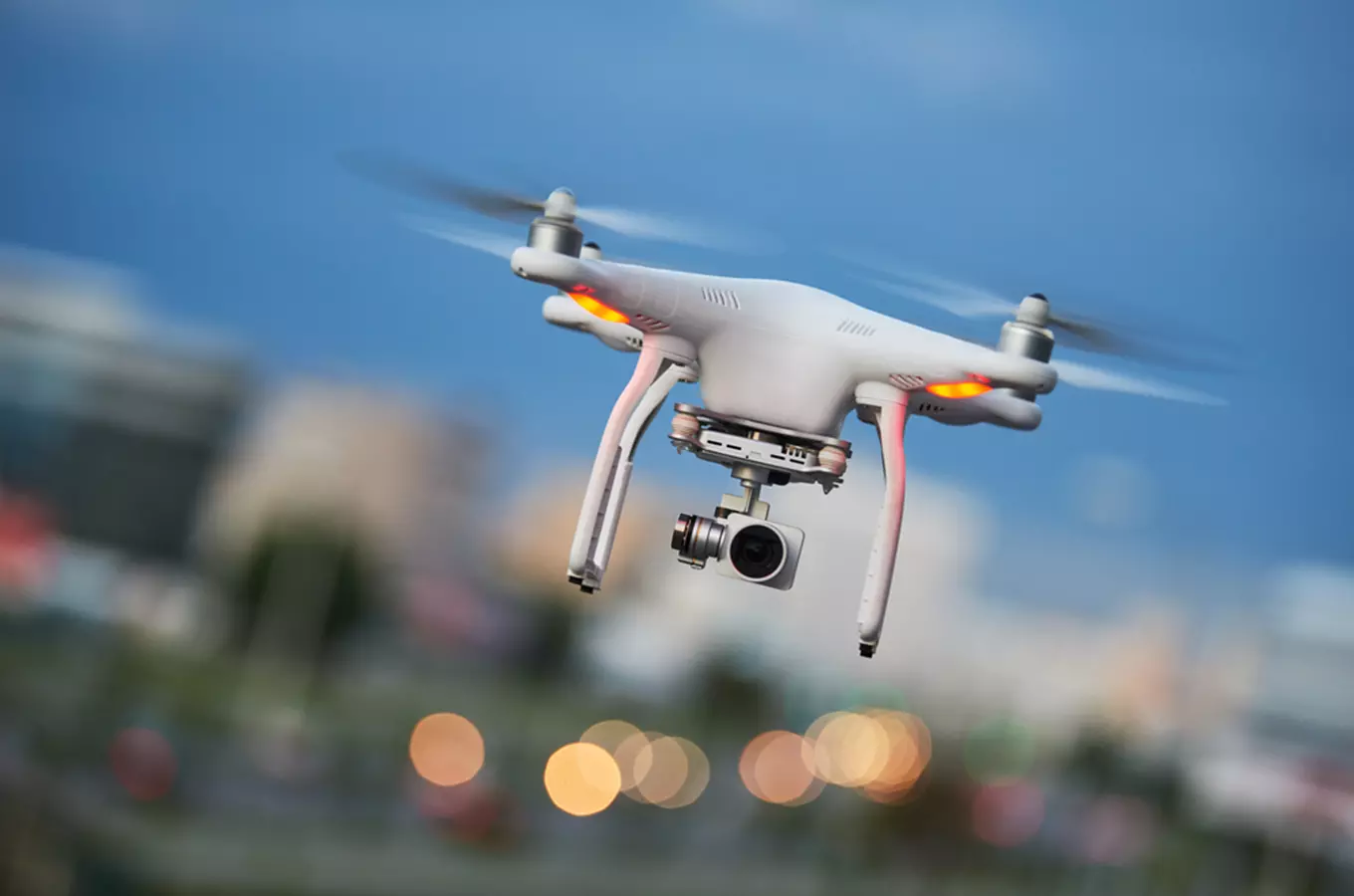 Desatero rad a tipů pro létání s dronem
