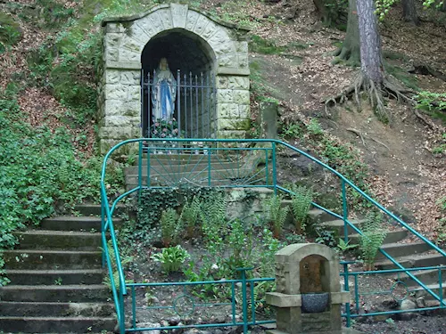 Roštínská kaple se studánkou pitné vody