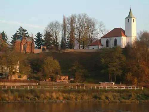 Kostel sv. Václava ve Valtířově 
