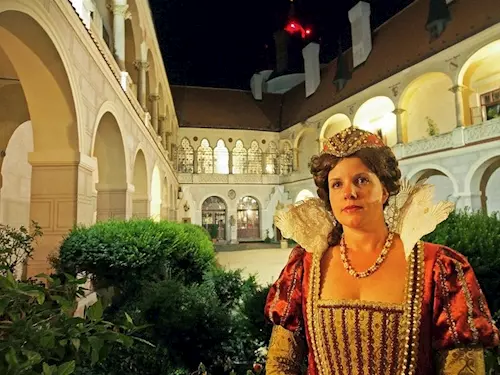 Nenechte si ujít osmičkové noční prohlídky zámku Žleby