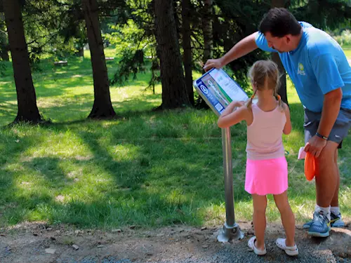 Lázenský DiscGolf je navíc doplnen o zábavný kvíz