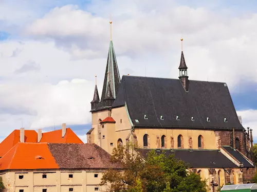 Kostel sv. Gotharda ve Slaném