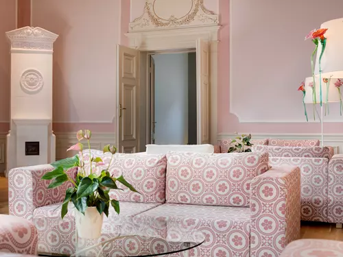Růžový salonek