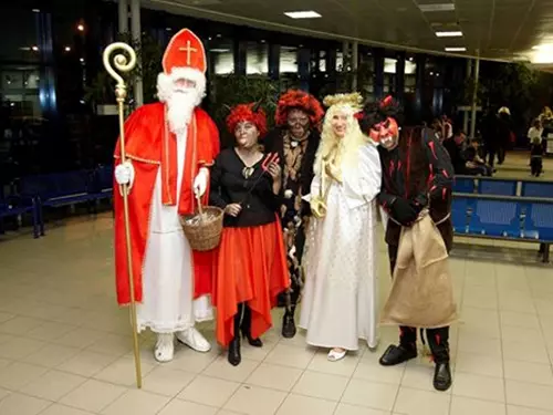 Mikulášské exkurze na Letišti Praha