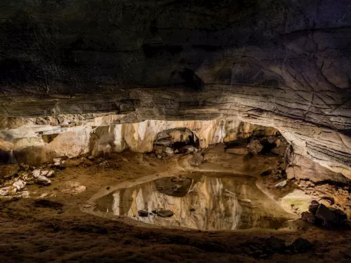 Kateřinská jeskyně – nejrozlehlejší dómy v Moravském krasu