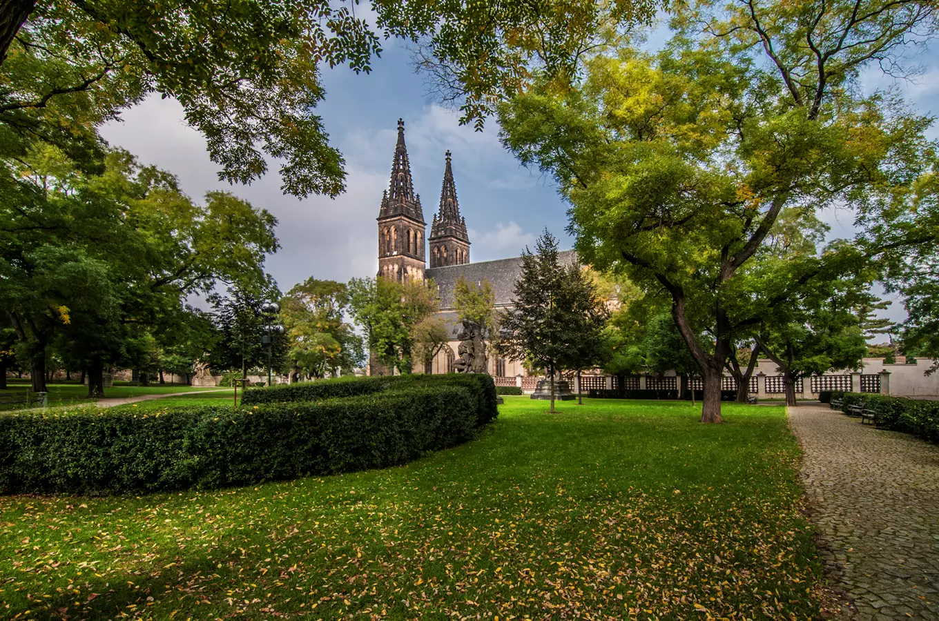 Na Vyšehrad za odpočinkem před parnem i za poznáním historie naší země