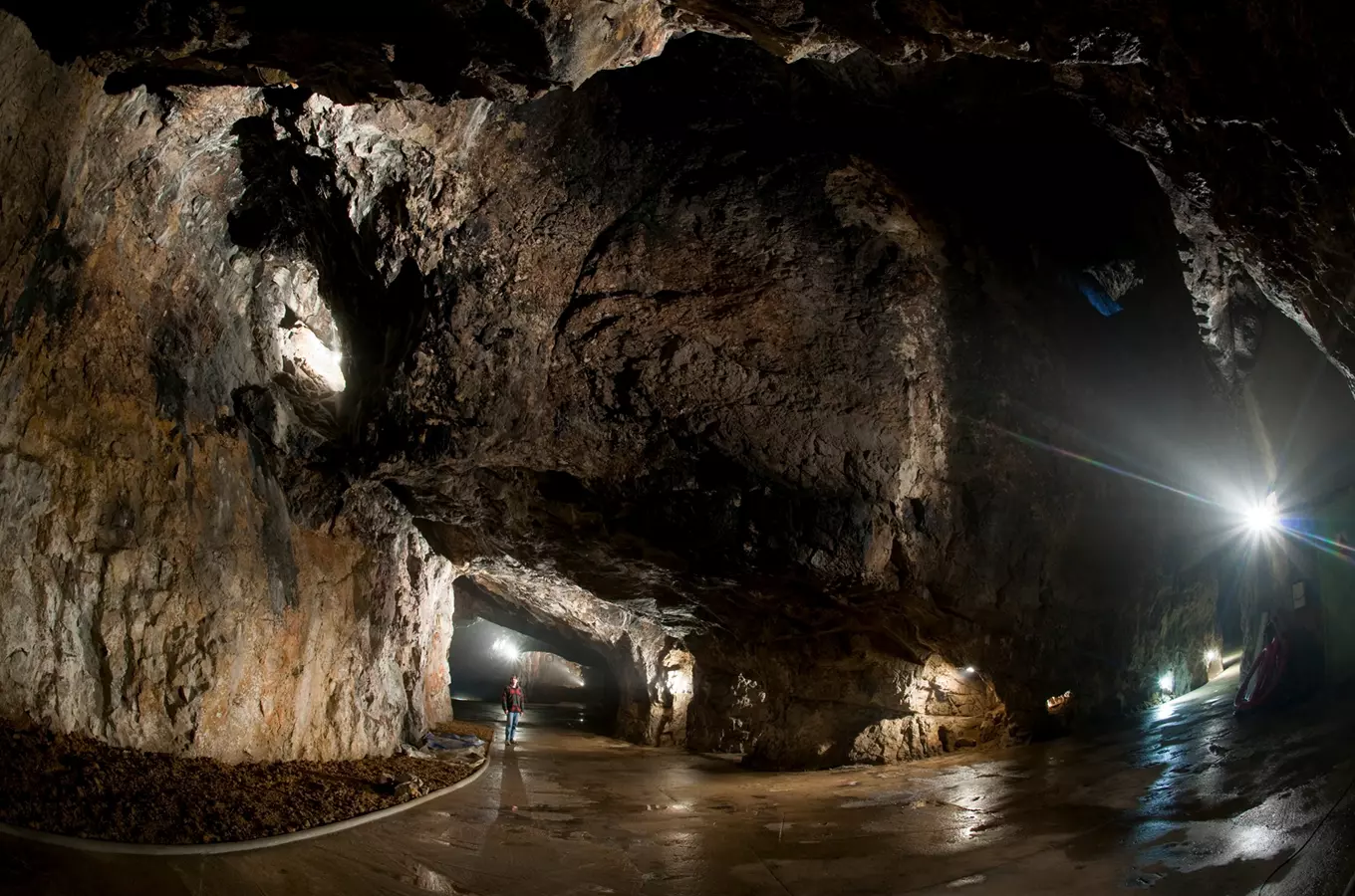 Za tajemstvím jeskyně – spuštění nové zážitkové trasy jeskyní Výpustek