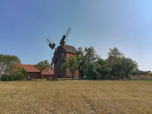 Mlýn Partutovice – nejzachovalejší větrný mlýn německého typu v České republice