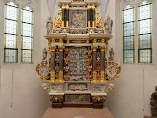 Kostel sv. Floriána v Krásném Březně po celkové stavební obnově čeká první sezóna