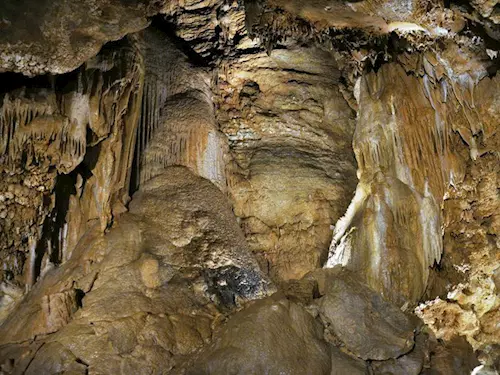 Baterkové pondělky v Koněpruských jeskyních – září